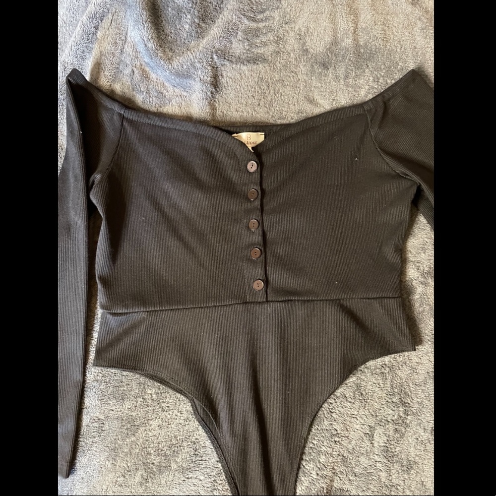 Off shoulder bodysuit